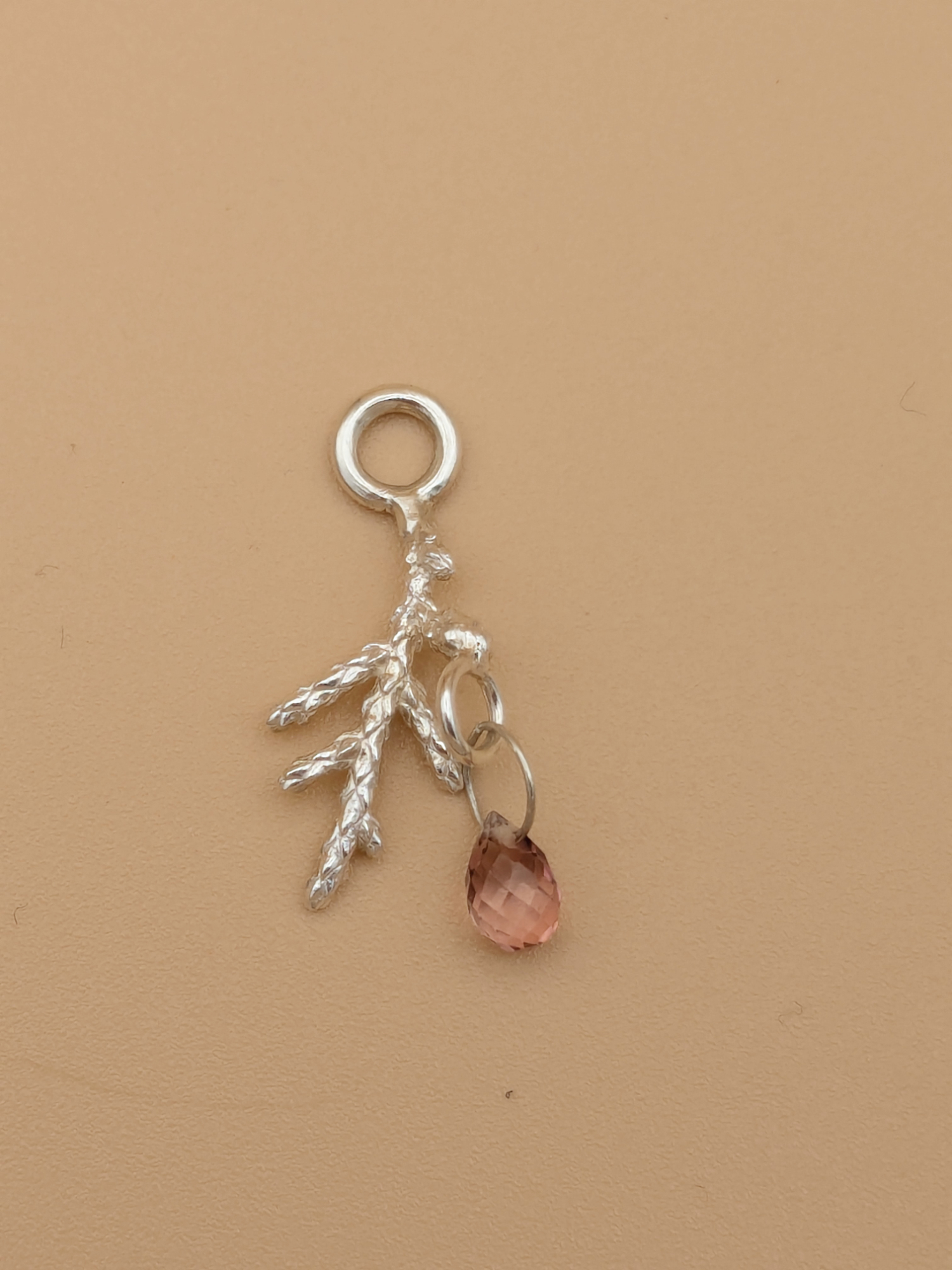 Juniper w/ Sapphire Berry